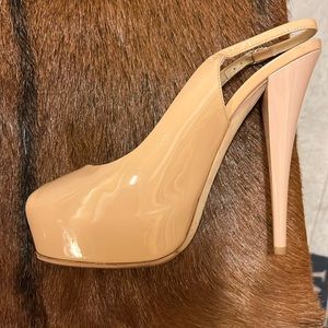 Giuseppe Peep toe pumps